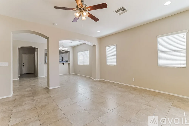 1684 W Matthews Dr 4 Beds Single Family Home for Rent - Photo gallery 4