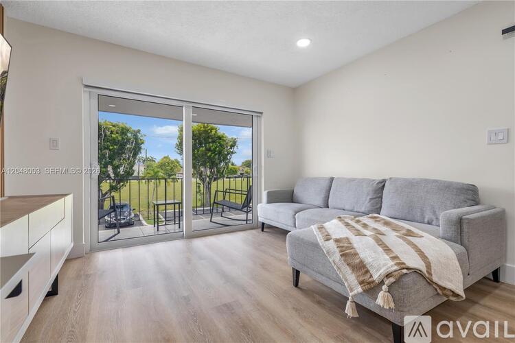 9520 SW 8th St 1 Apartment for Rent - Photo gallery 1