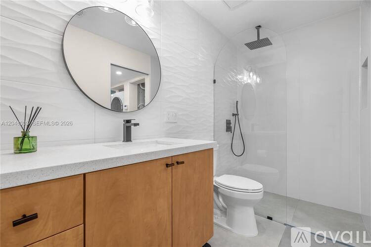 9520 SW 8th St 1 Apartment for Rent - Photo gallery 2