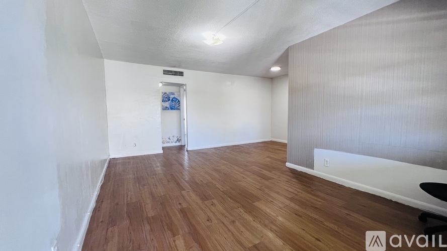 1100 NE 1st Ct 1 Apartment for Rent - Photo gallery 4