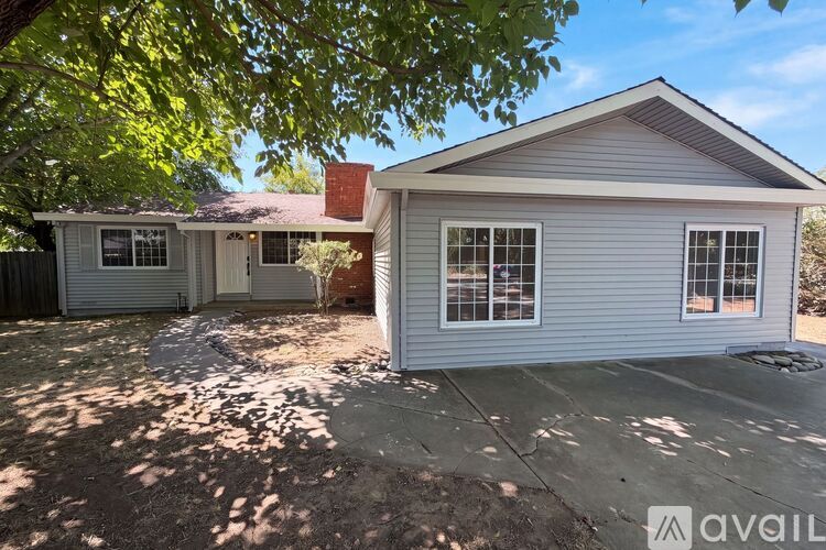 208 Bryan Ave 4 Beds Single Family Home for Rent - Photo gallery 1