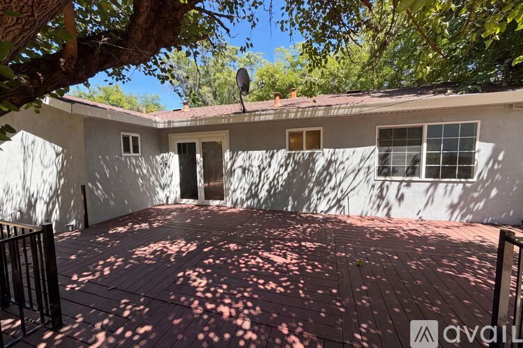 208 Bryan Ave 4 Beds Single Family Home for Rent - Photo gallery 5