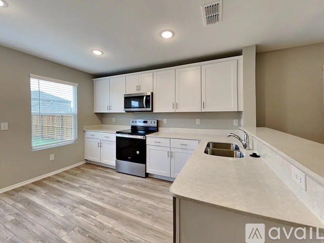 1423 Embrook Trl 4 Beds Single Family Home for Rent - Photo gallery 3