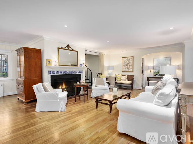 321 Vanderbilt Road 3 Beds Single Family Home for Rent - Photo gallery 5