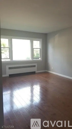 117 Speer Avenue 3 Beds Apartment for Rent