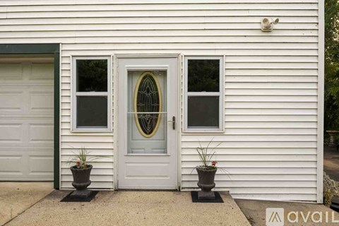 10324 North Main Street 1 Apartment for Rent
