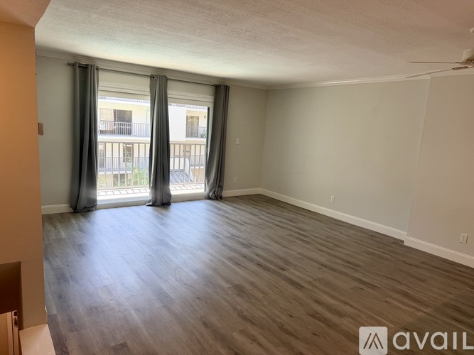 105 4th Avenue Northeast 2 Beds Condo for Rent - Photo gallery 4