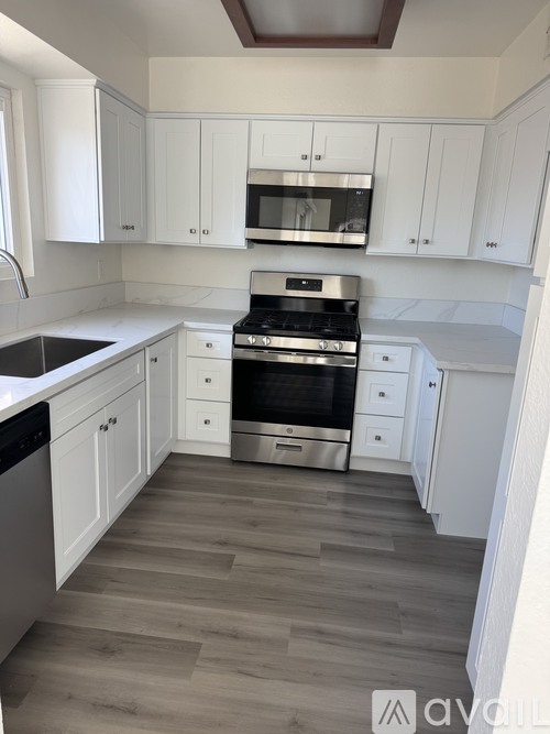 2021 S Campus Ave 2 Beds Townhouse for Rent - Photo gallery 1