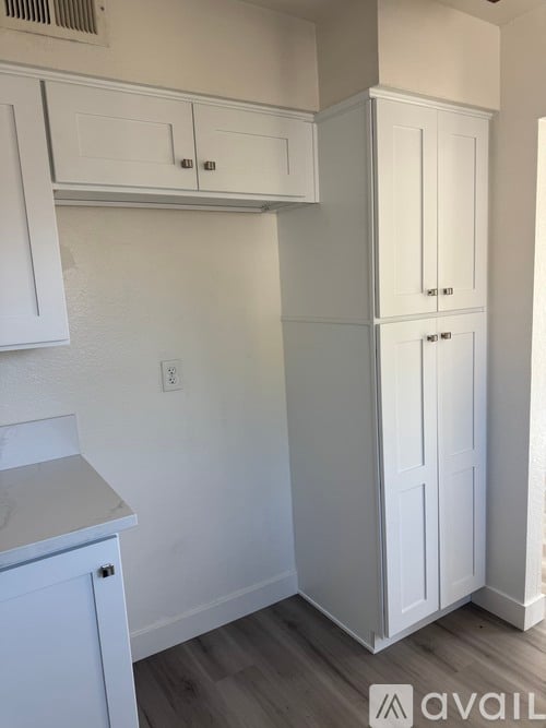 2021 S Campus Ave 2 Beds Townhouse for Rent - Photo gallery 3