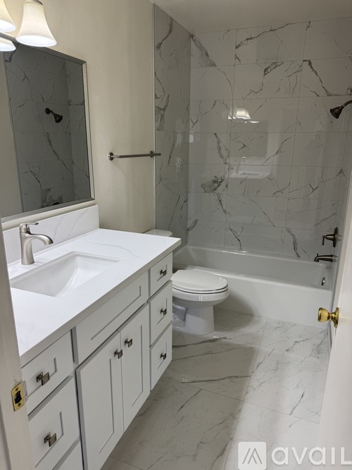 2021 S Campus Ave 2 Beds Townhouse for Rent - Photo gallery 4