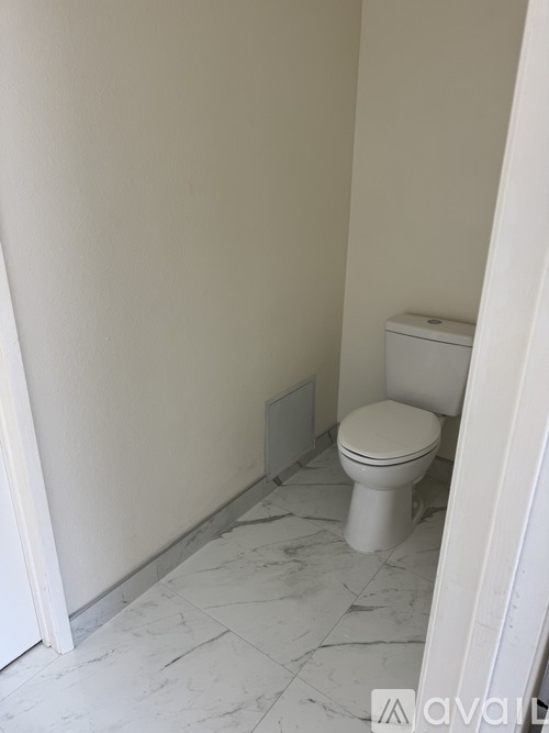 2021 S Campus Ave 2 Beds Townhouse for Rent - Photo gallery 5