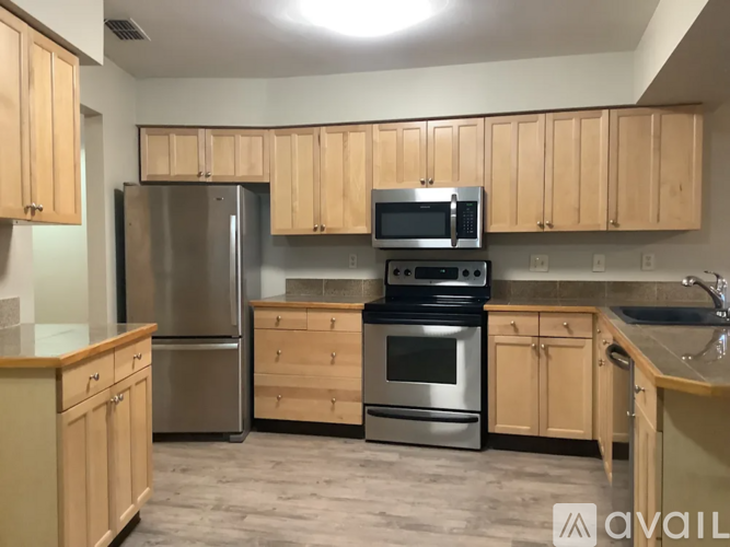 1227 Lornewood Dr 4 Beds Single Family Home for Rent - Photo gallery 2