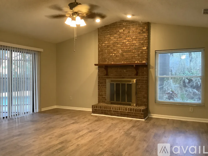 1227 Lornewood Dr 4 Beds Single Family Home for Rent - Photo gallery 4