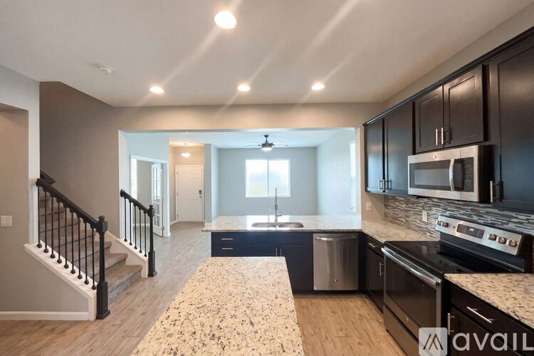 2265 Ficus Aly 3 Beds Single Family Home for Rent - Photo gallery 2
