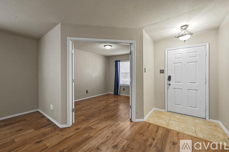 12482 Shepherds Hill Lane 3 Beds Single Family Home for Rent - Photo gallery 2