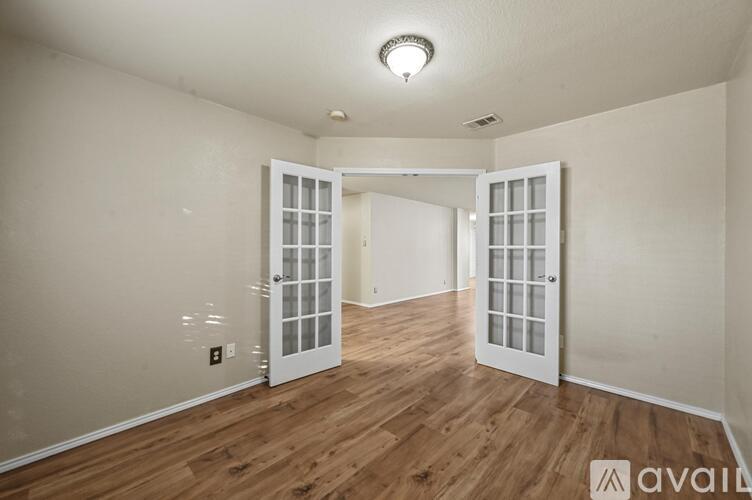 12482 Shepherds Hill Lane 3 Beds Single Family Home for Rent - Photo gallery 3