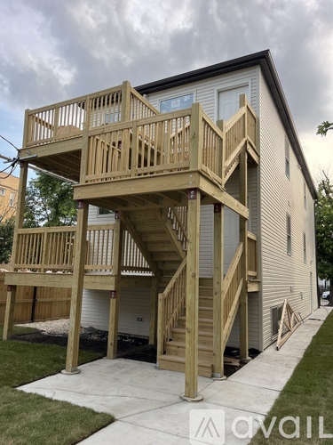 703 North Homan Avenue 4 Beds Apartment for Rent - Photo gallery 2