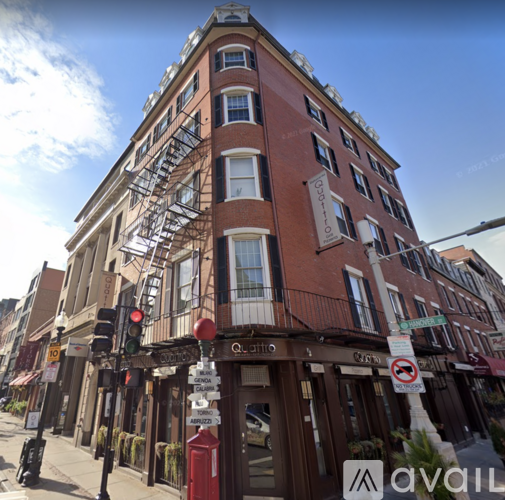 220 Hanover St 3 Beds Apartment for Rent - Photo gallery 1