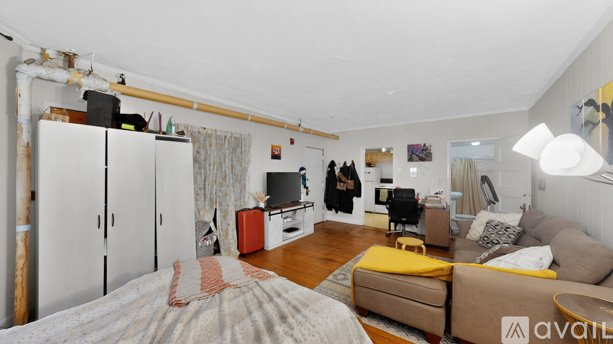 1071 Beacon St Studio Apartment for Rent - Photo gallery 4