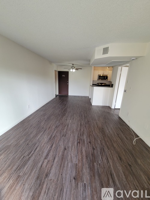 1725 Grismer Ave 1 Apartment for Rent - Photo gallery 1