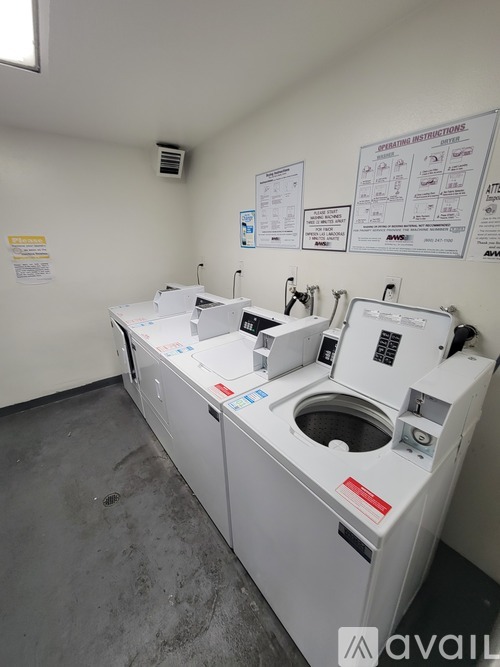 1725 Grismer Ave 1 Apartment for Rent - Photo gallery 3