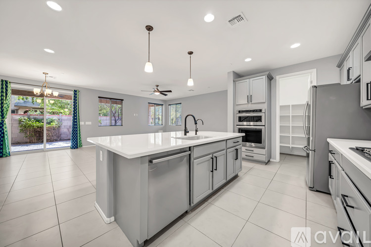 15509 N 47th St 4 Beds Single Family Home for Rent - Photo gallery 5