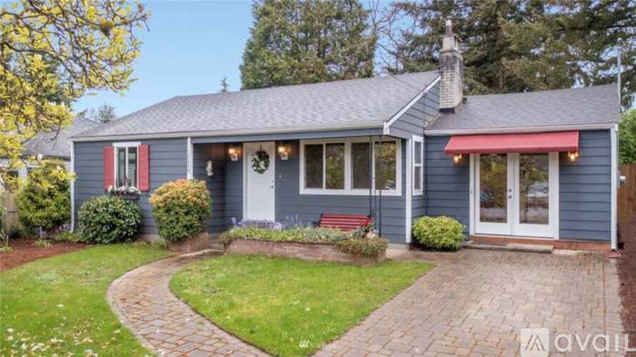15209 6th Avenue Northeast 4 Beds Single Family Home for Rent - Photo gallery 1