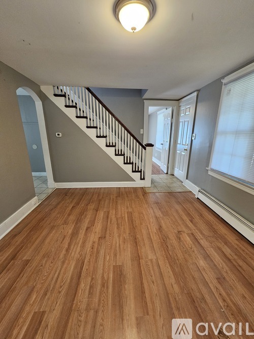 18 Maple St 4 Beds Single Family Home for Rent - Photo gallery 3