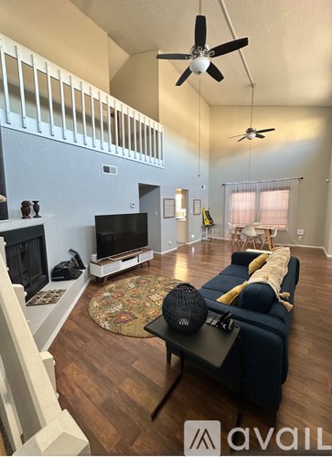 11116 Paris Avenue Northeast 3 Beds Apartment for Rent