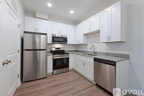 926 E Gilbreath St 2 Beds Apartment for Rent