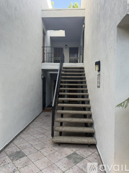 18645 Hatteras St 1 Condo for Rent - Photo gallery 3