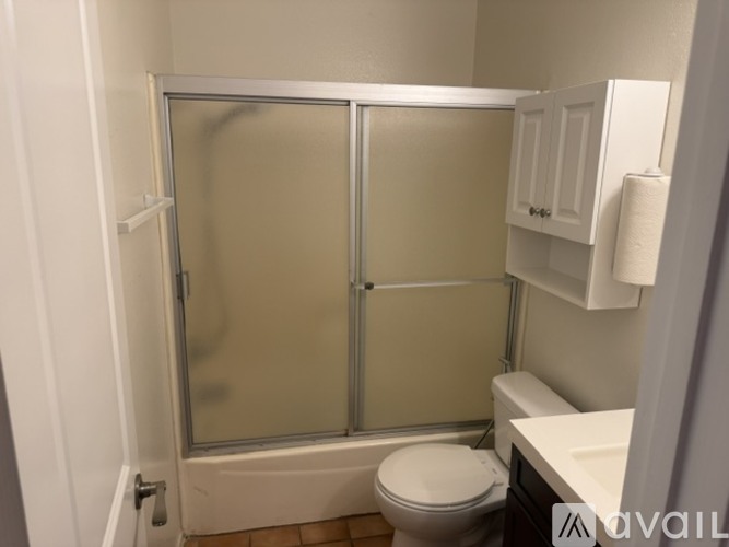 18645 Hatteras St 1 Condo for Rent - Photo gallery 5