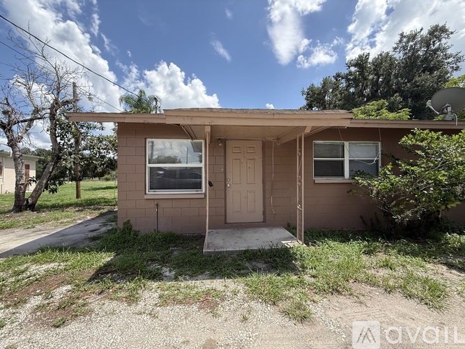 114 Court Street Southwest 2 Beds Single Family Home for Rent - Photo gallery 1