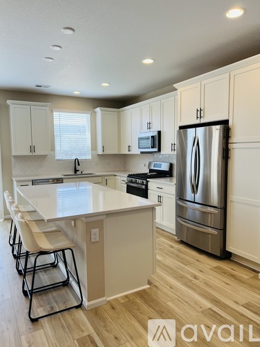48 North Edge Cliff Street 3 Beds Single Family Home for Rent - Photo gallery 3