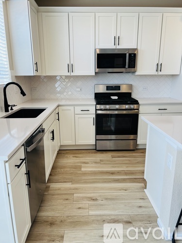 48 North Edge Cliff Street 3 Beds Single Family Home for Rent - Photo gallery 4