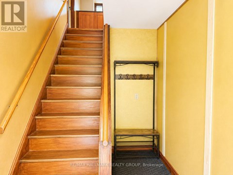 3565 ALBION ROAD 5 Beds Apartment for Rent