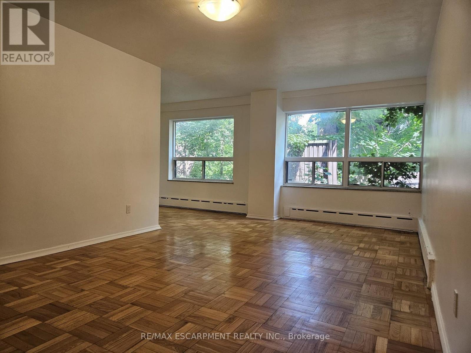 2 bedroom apartment - 107 - 325A JAMES STREET S 107, Hamilton (Durand) 3