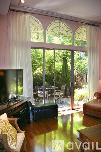 5266 Lindley Avenue 3 Beds Townhouse for Rent - Photo gallery 5