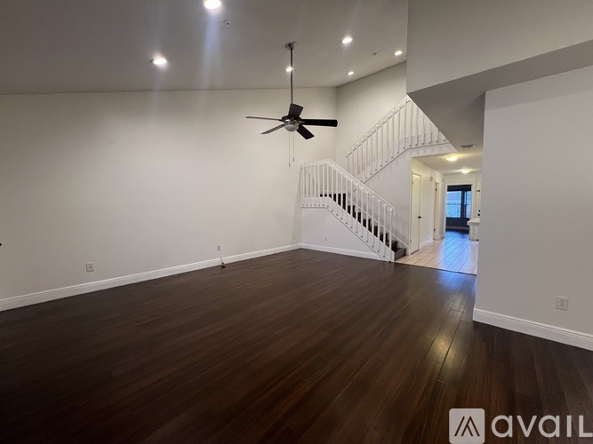 755 Cove Way 3 Beds Townhouse for Rent - Photo gallery 1