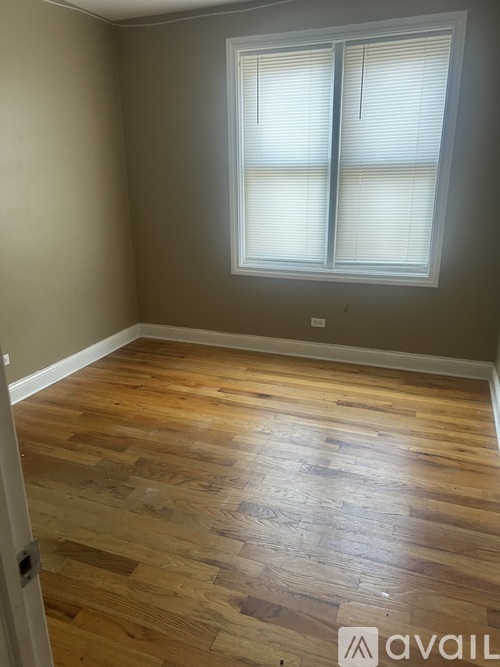 6736 S Merrill Ave 3 Beds Condo for Rent - Photo gallery 5