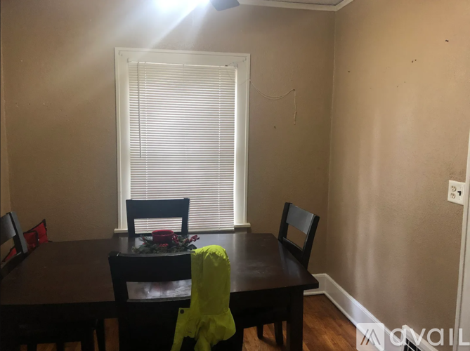 318 W Water St 3 Beds Single Family Home for Rent - Photo gallery 4