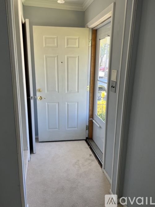 244 Frank Avenue 1 Single Family Home for Rent - Photo gallery 3