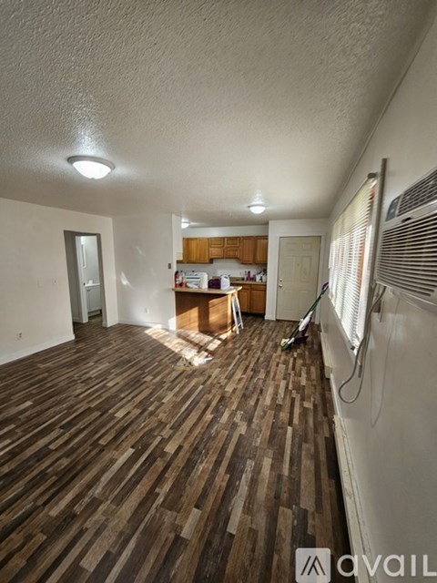 1260 Oakview Dr 2 Beds Apartment for Rent
