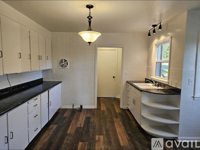 604 W Park St 2 Beds Single Family Home for Rent - Photo gallery 5