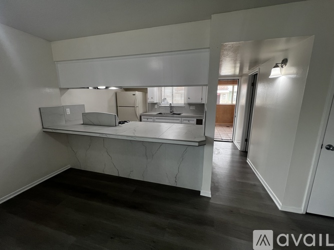 1110 Hingham Ln 2 Beds Single Family Home for Rent - Photo gallery 3