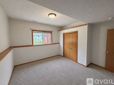 929 Plymouth Ln NW 4 Beds Apartment for Rent
