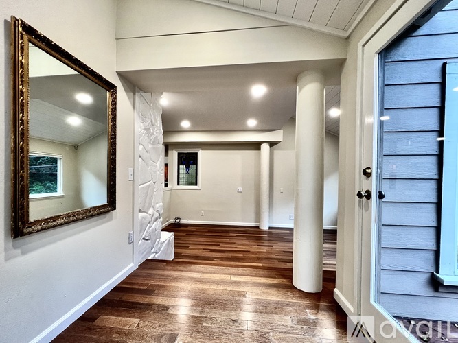 7765 Claremont Ave 2 Beds Single Family Home for Rent - Photo gallery 3