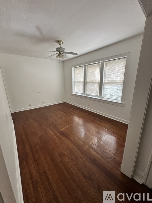 8737 South Langley Avenue 2 Beds Apartment for Rent - Photo gallery 3