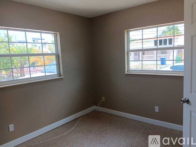2613 Clark Street 2 Beds Townhouse for Rent - Photo gallery 3