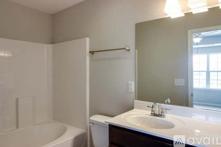 6625 Hanworth Trace 3 Beds Single Family Home for Rent - Photo gallery 3